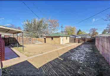 Private Room in 3BR Park Hill Home