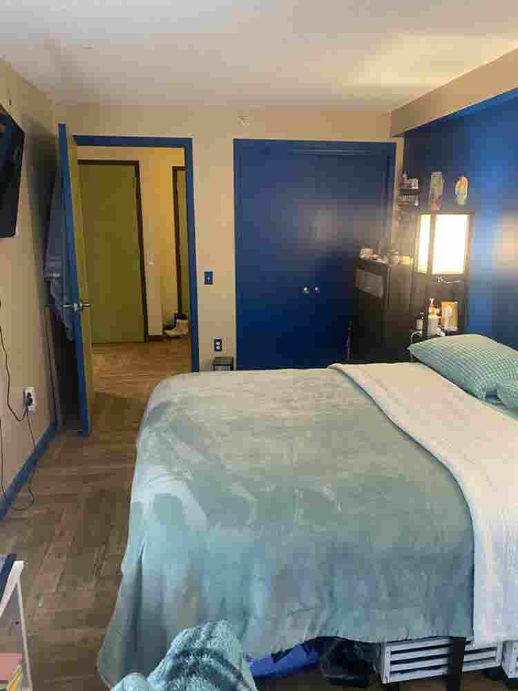Room in Beautiful Rockaway Beach!