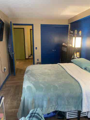 Room in Beautiful Rockaway Beach!