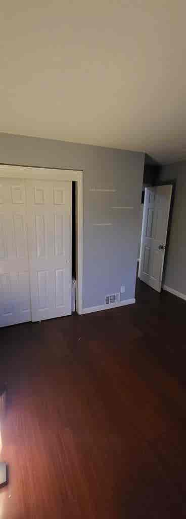Room with amenities