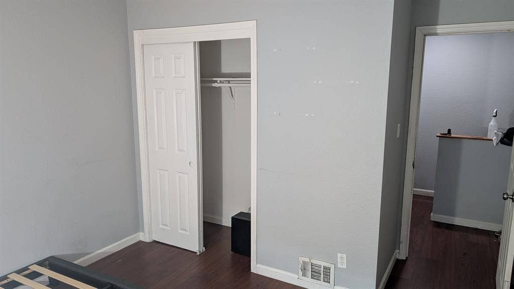 Room with amenities