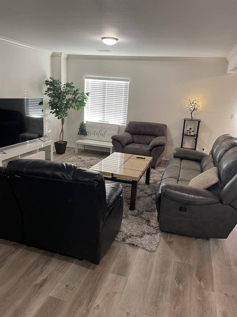 Private room with shared bathroom