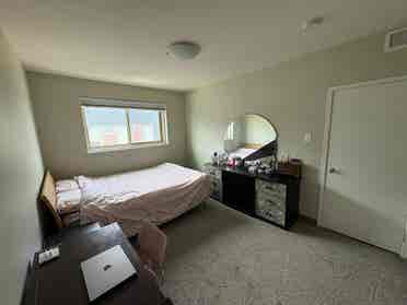 Private Room, Short-term, Female