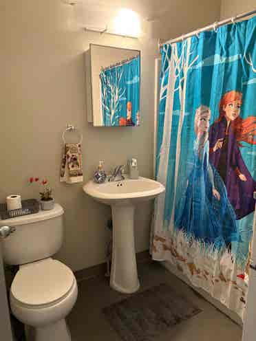 Private Room, Short-term, Female