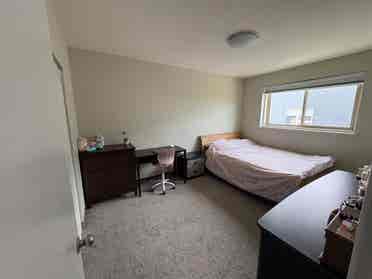 Private Room, Short-term, Female
