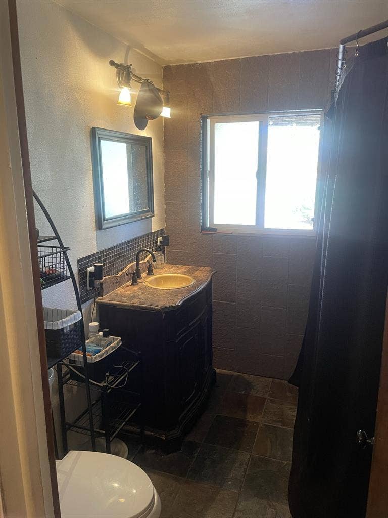 Filling 1 room by June 1st