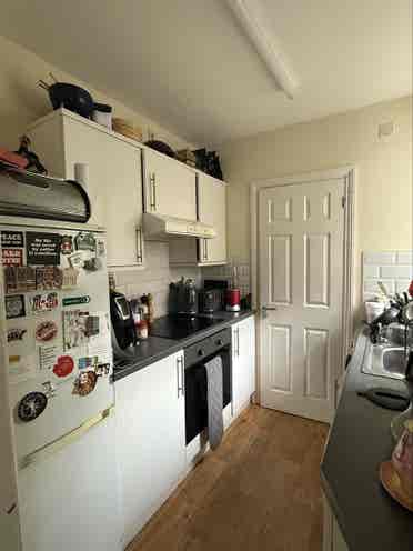 Double room in 2 bed flat