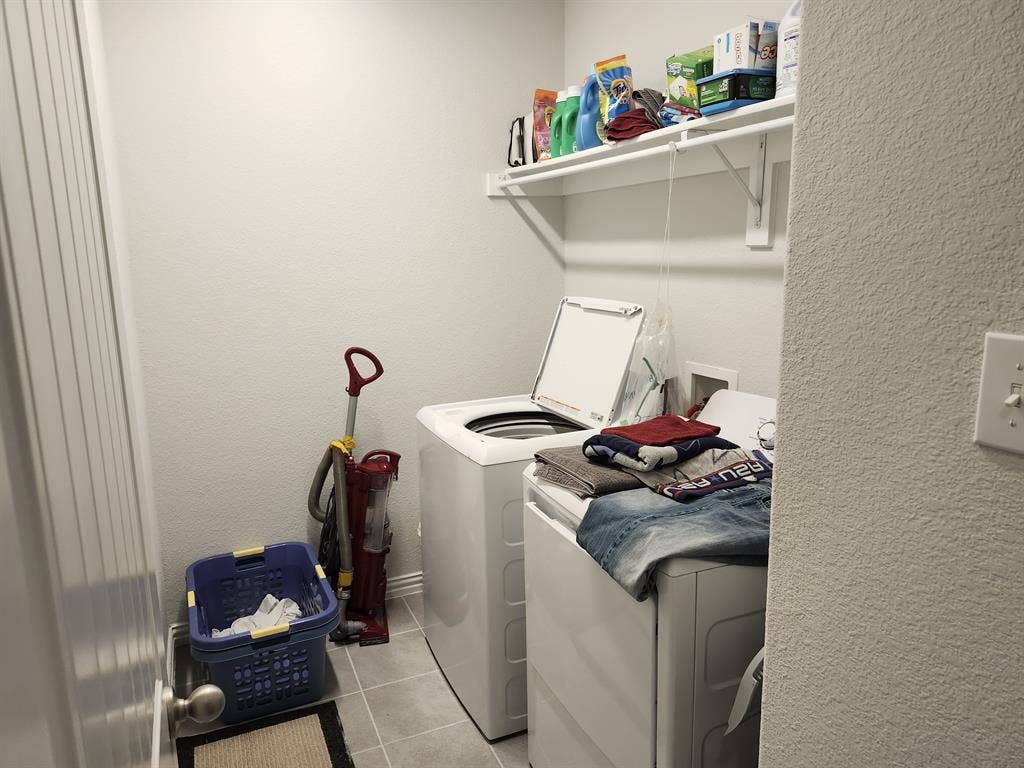 NICE HOME SAFE/PRIVATE FEMALES