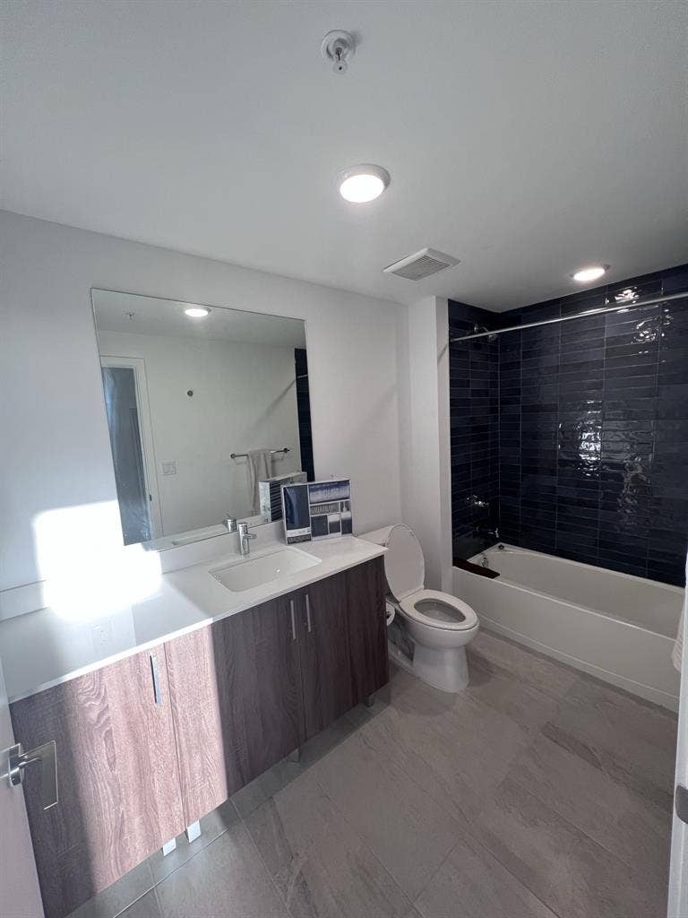 Furnishd Prvt Room in ba unit
