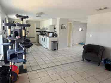 Room for rent with shared bathroom