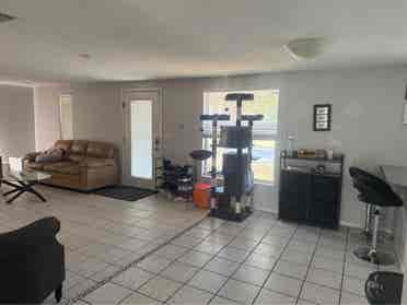 Room for rent with shared bathroom