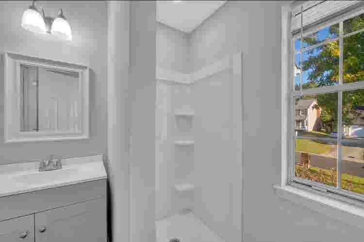 Room for Rent – New Listing