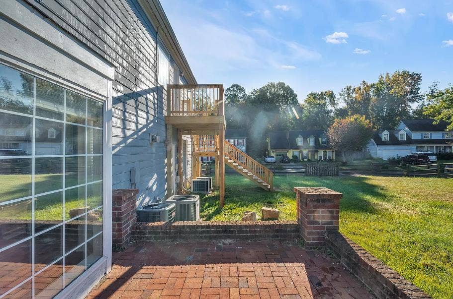 Room for Rent – New Listing