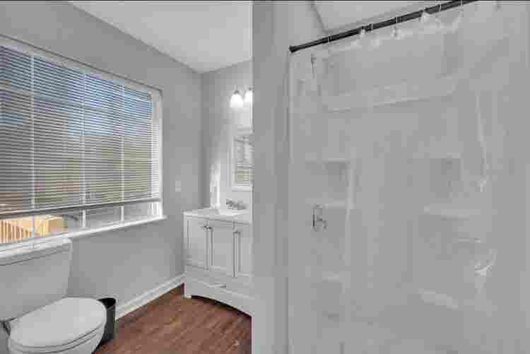 Room for Rent – New Listing