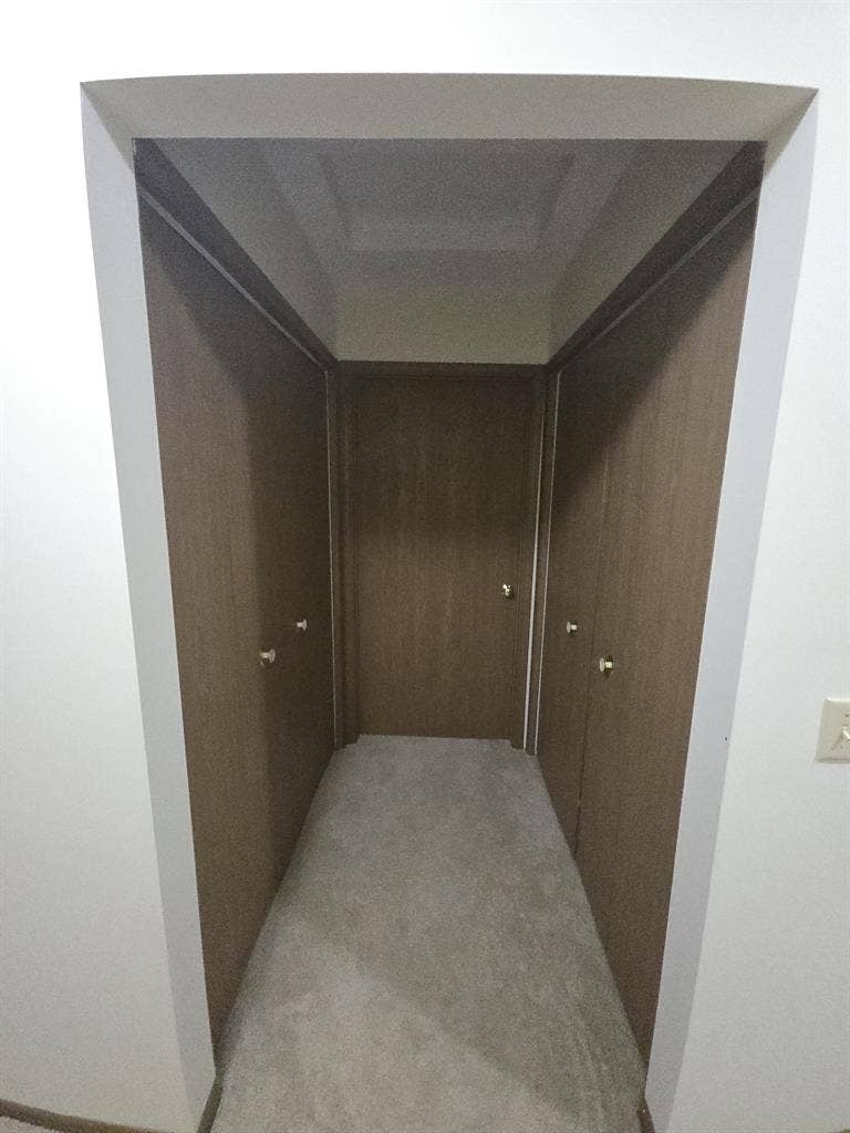 A Private Room at North Canton