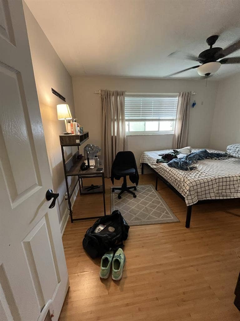 house furnished bedroom avabl