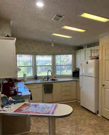 Luxury + community rooms for rent