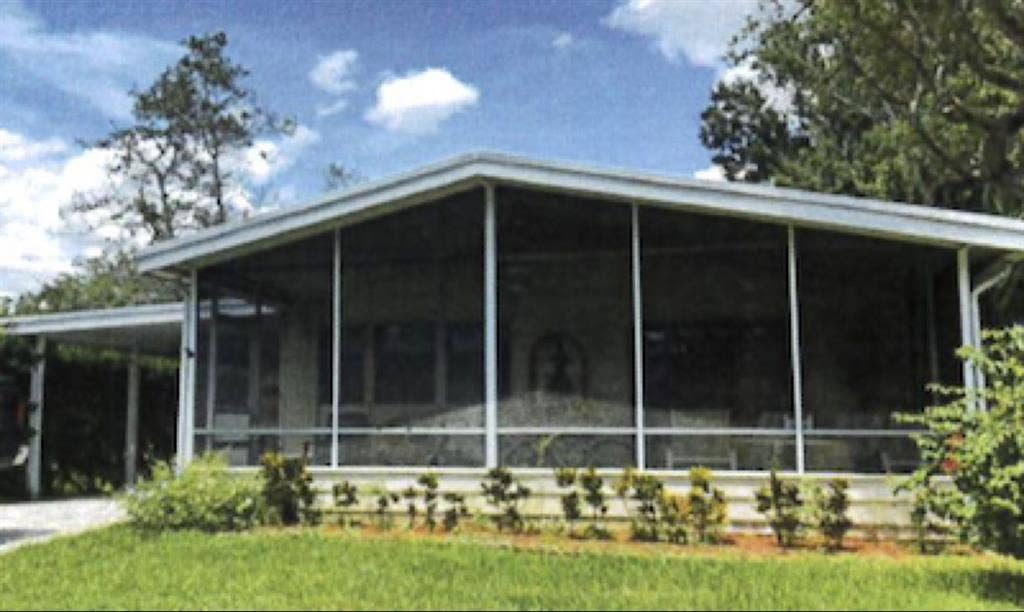 Luxury + community rooms for rent