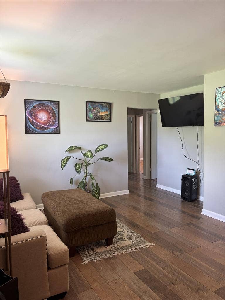 Room for rent in East Nashville!