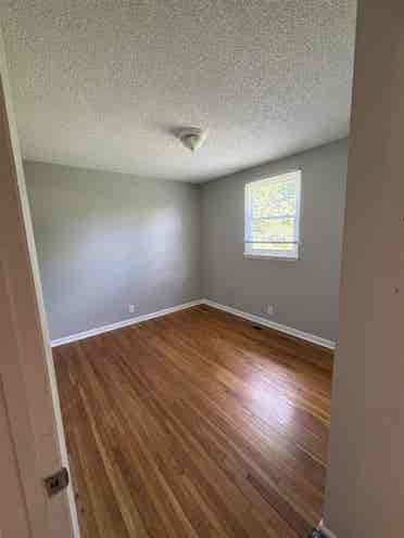 Room for rent in East Nashville!