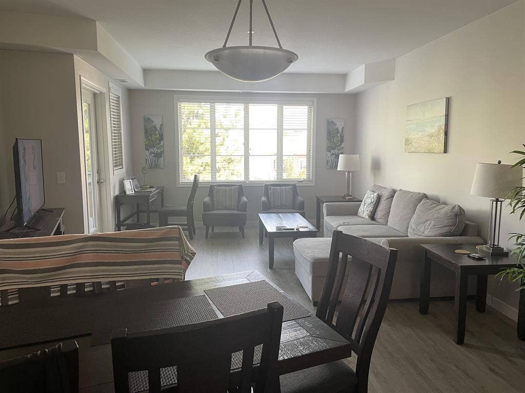 Fully furnished bath condo