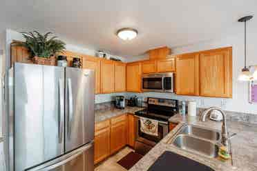 Single Room in Shared House-June