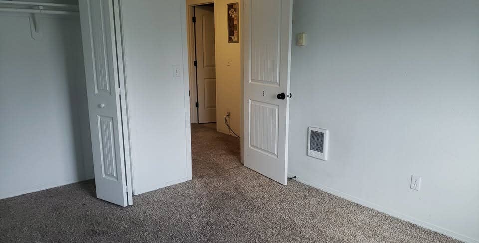 Single Room in Shared House-June