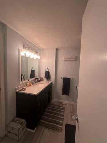 Great condo in great location!