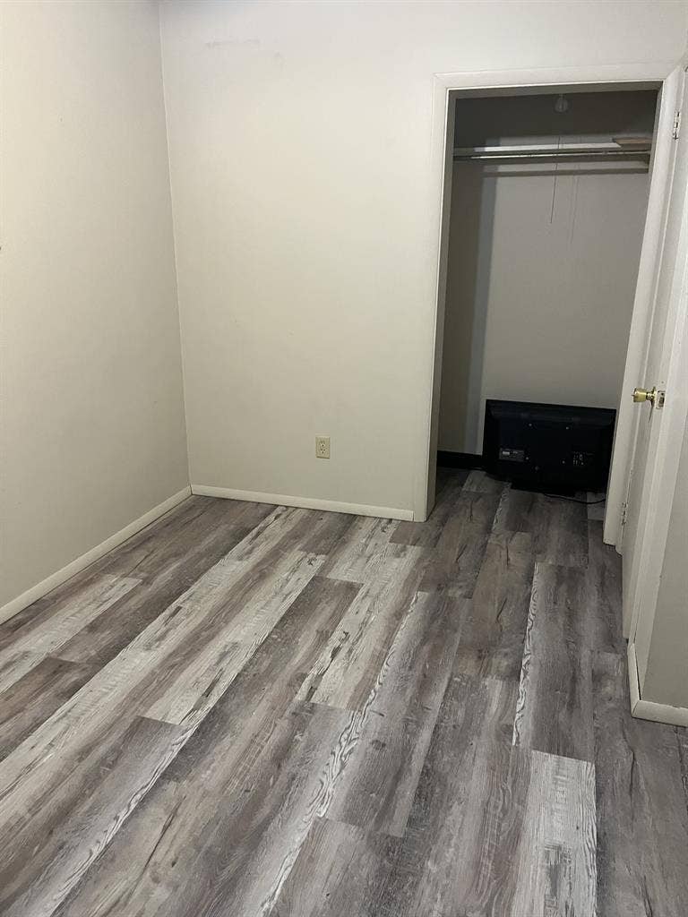 Roommate wanted
