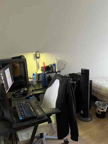 ✨Spacious Room in Midtown South ✨