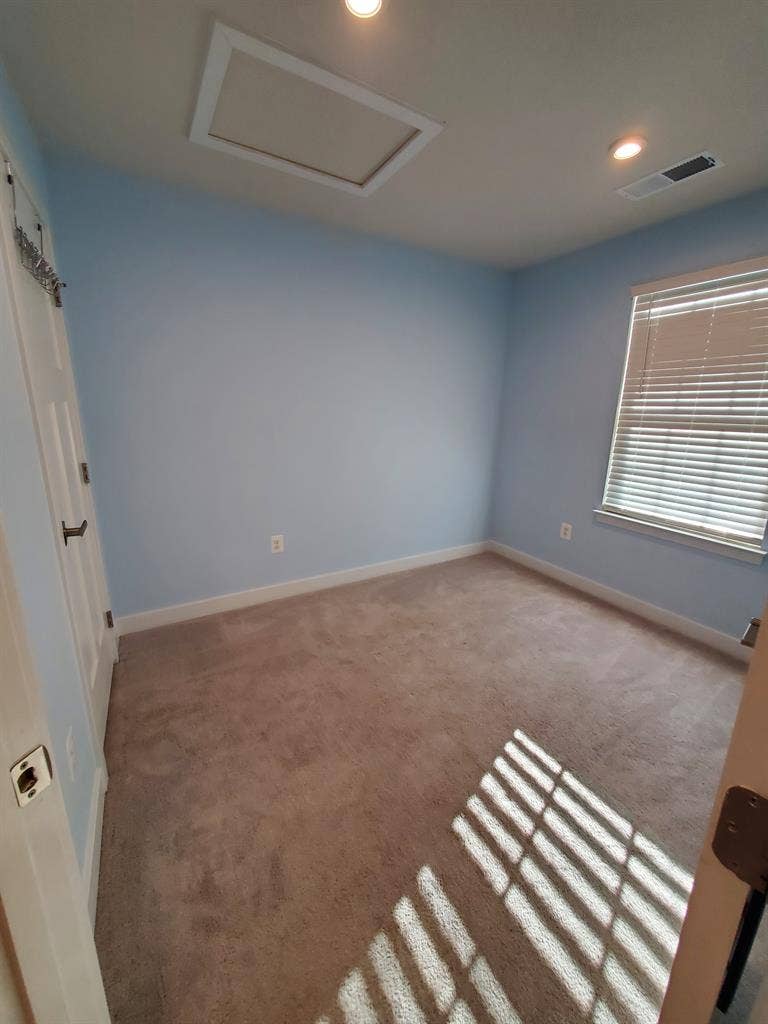 Private Room, Bath, Livingroom