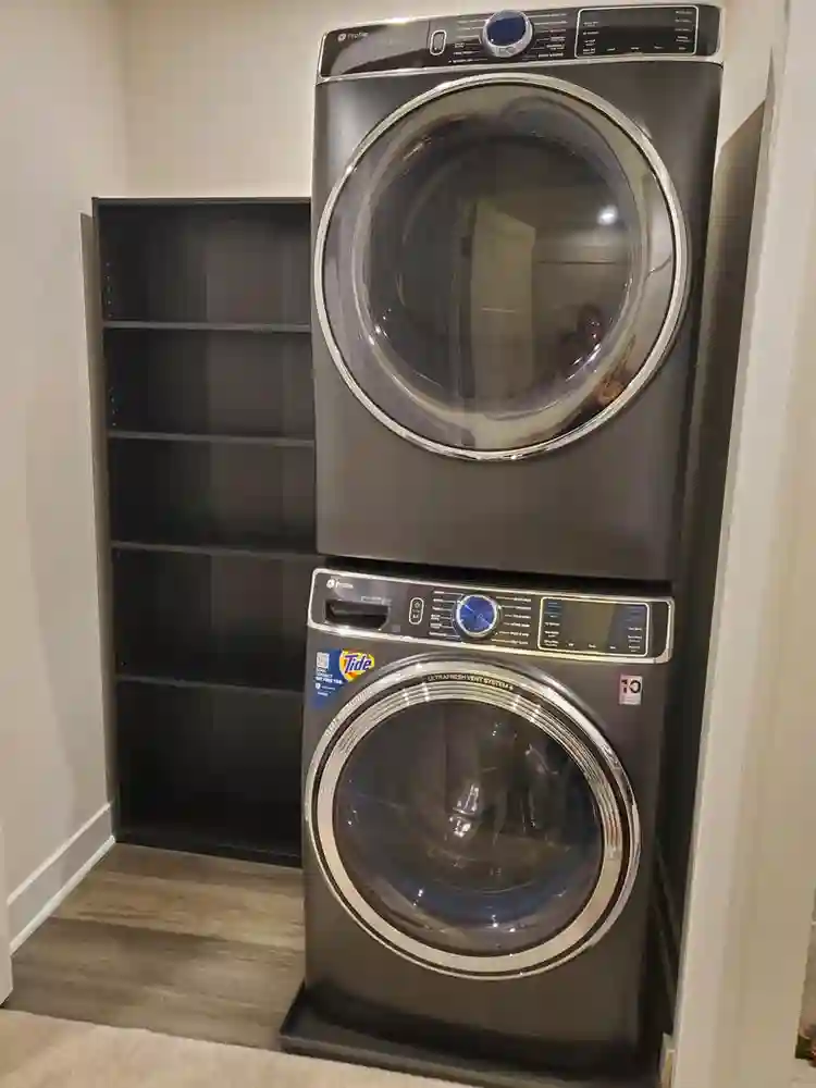 Private Room, Bath, Livingroom