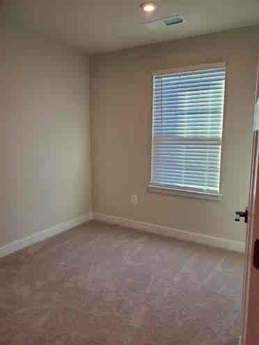 Private Room, Bath, Livingroom