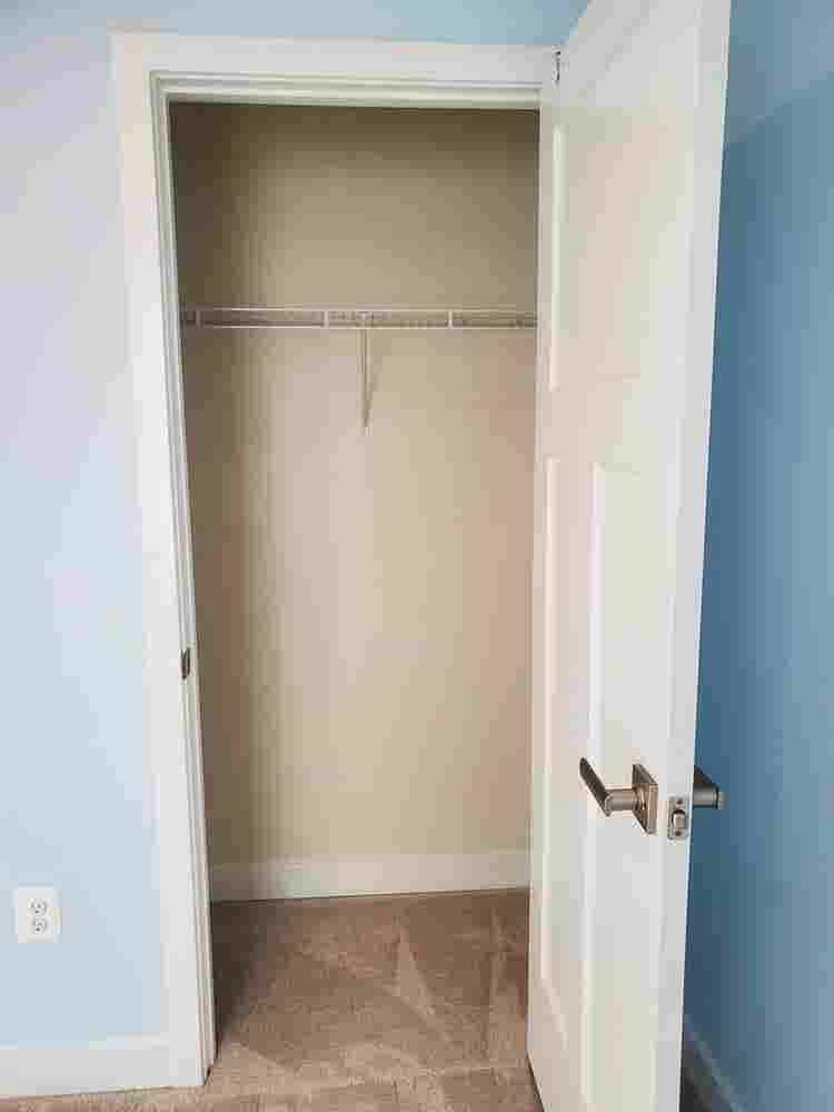 Private Room, Bath, Livingroom