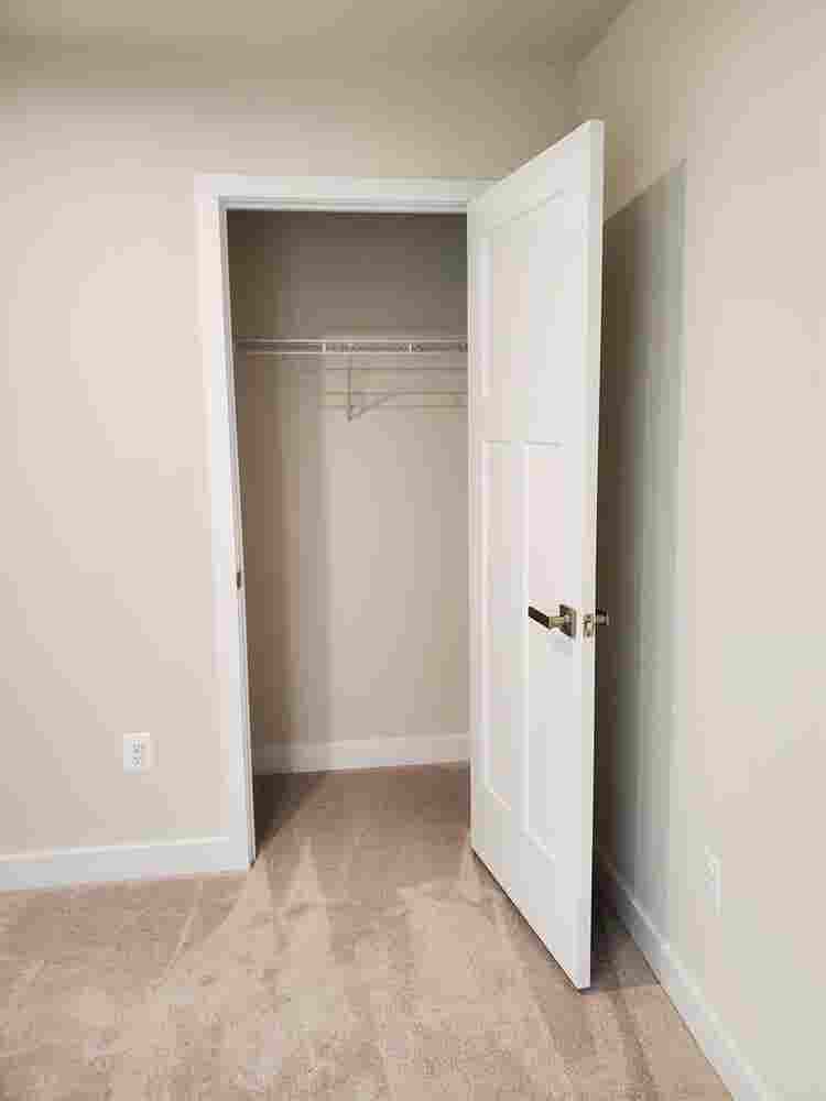 Private Room, Bath, Livingroom