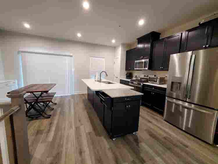 Private Room, Bath, Livingroom