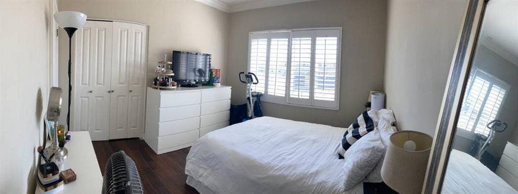 Private Room in ba Apartment