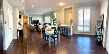 Private Room in ba Apartment