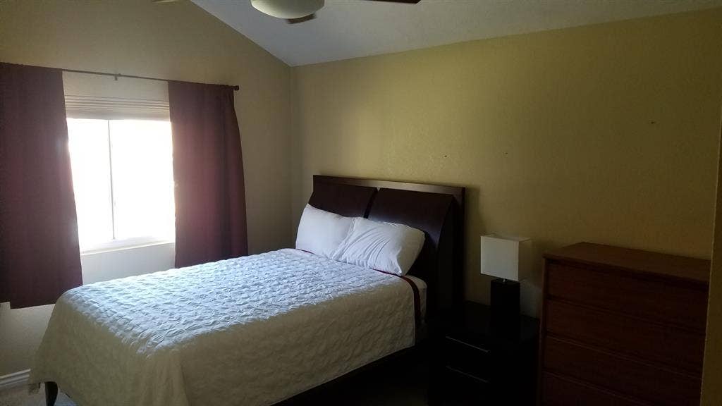 Furnished room to rent over looking