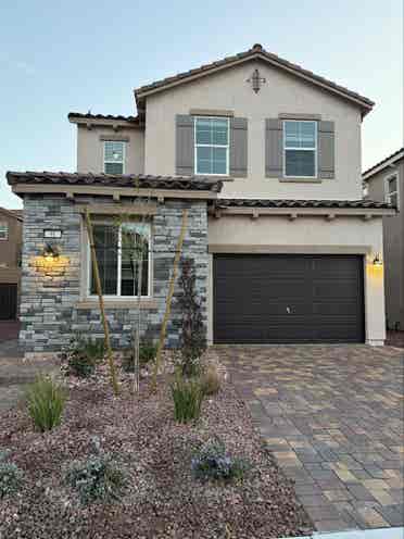 Henderson Cadence New House room