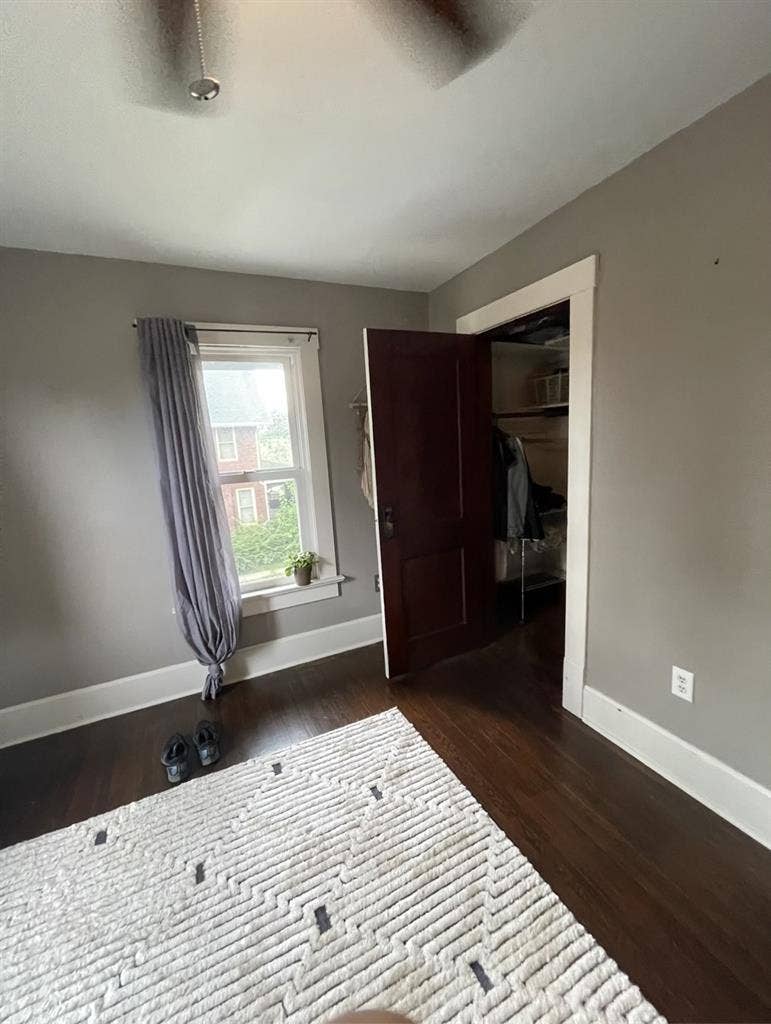 Two rooms available for rent.
