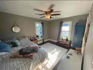 Two rooms available for rent.