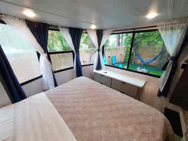 Lexury Rv 5 beds ready