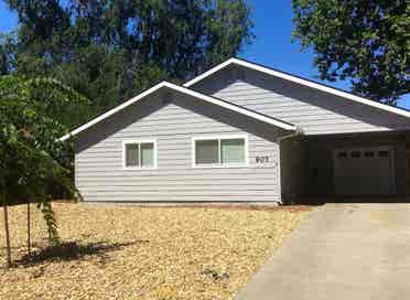 Two rooms available in house!