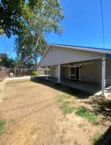 Two rooms available in house!