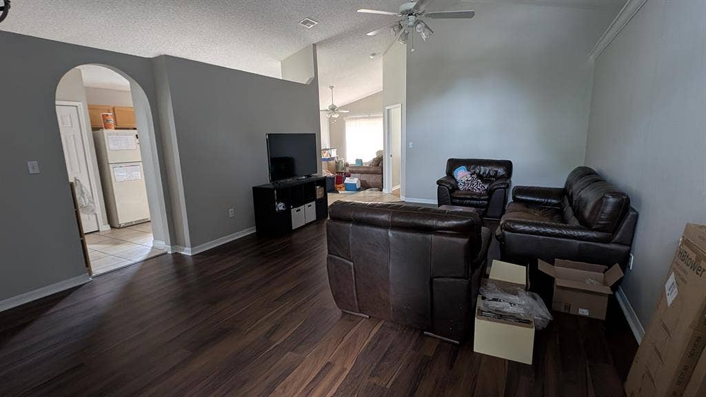 2 rooms for rent. House next to UCF