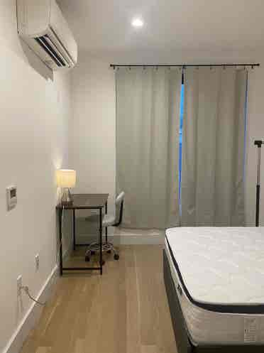 Private Room in 2B/2B Apartment