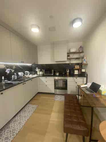 Private Room in 2B/2B Apartment