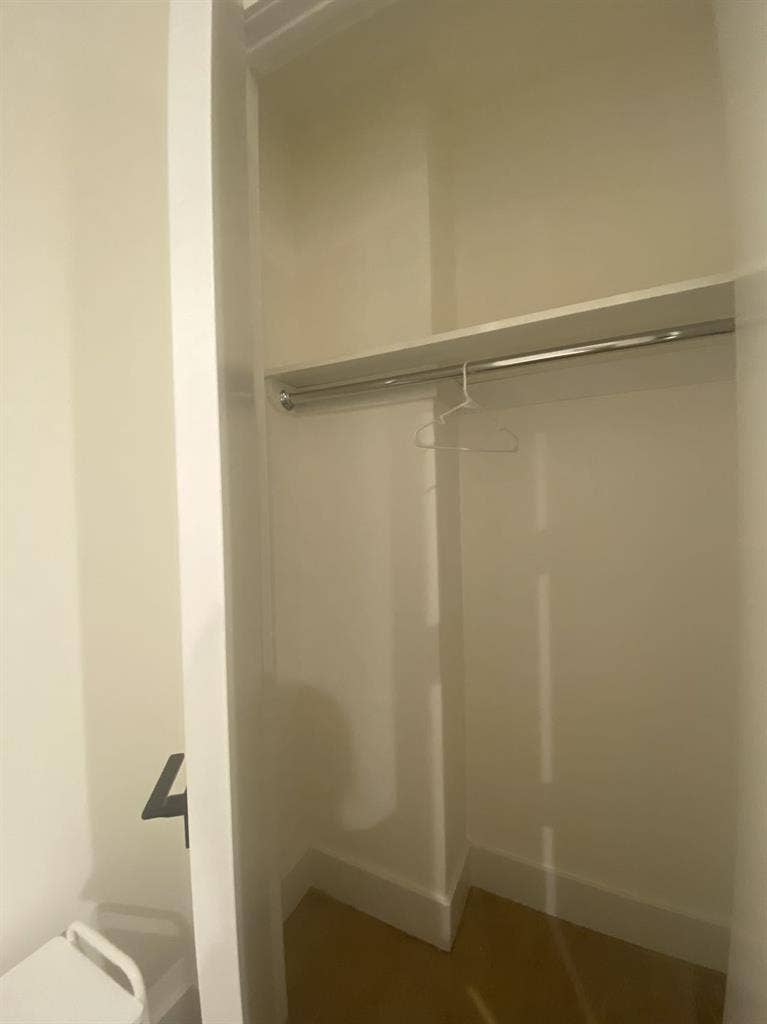 Private Room in B Apartment