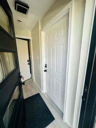 Modern Gorgeous Huge 1BR Apartment,